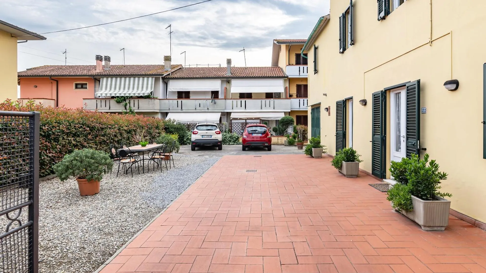 Irene Holiday Home With Patio And Parking Montecatini Terme Lejlighed